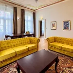 Boutique Le Theatre