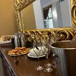 Boutique Le Theatre Lejlighed