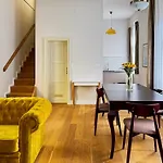 Boutique Le Theatre Апартаменты Марианске-Лазне
