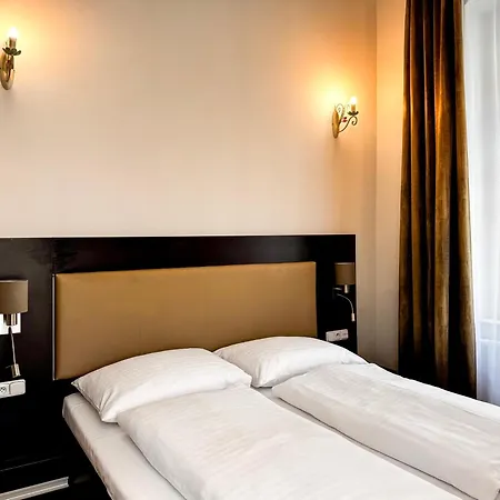 Le Theatre Apartment