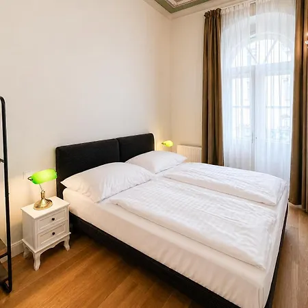 Boutique Le Theatre Daire